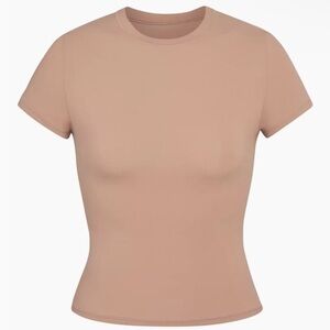 SKIMS Fits Everybody T-Shirt